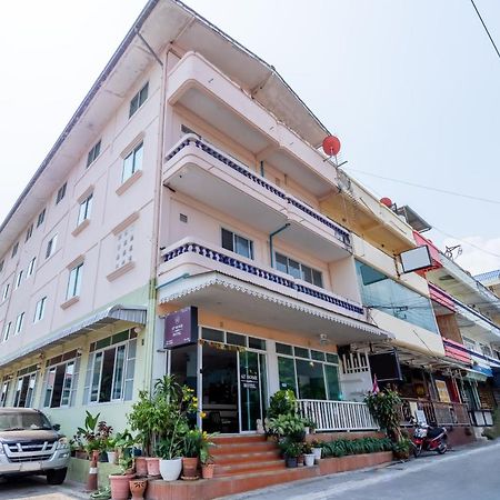 At Home Hotel Hua Hin Exterior photo